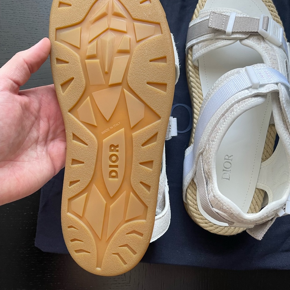 Guaranteed Authentic Dior Men’s Atlas Sandals - White - Size 43 - New - Picture 4 of 10